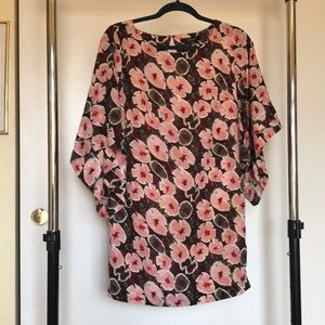 Adorable ark&co. floral shirt!!
